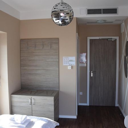 Daka Prenocisce Motel Velika Vas pri Krškem Quarto foto